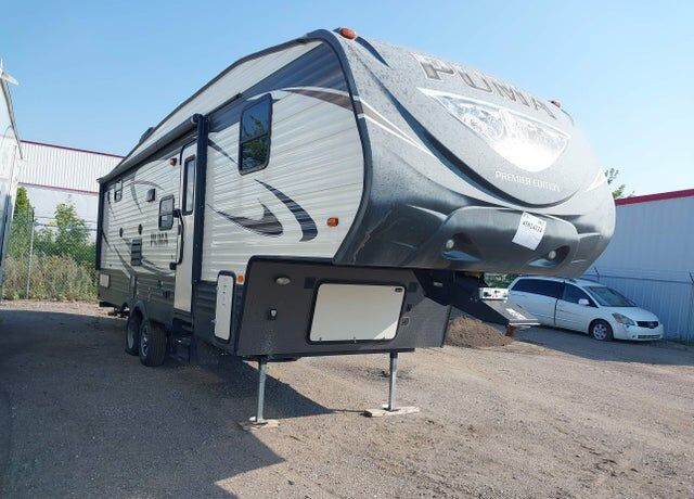 2016 FOREST RIVER Puma Towables