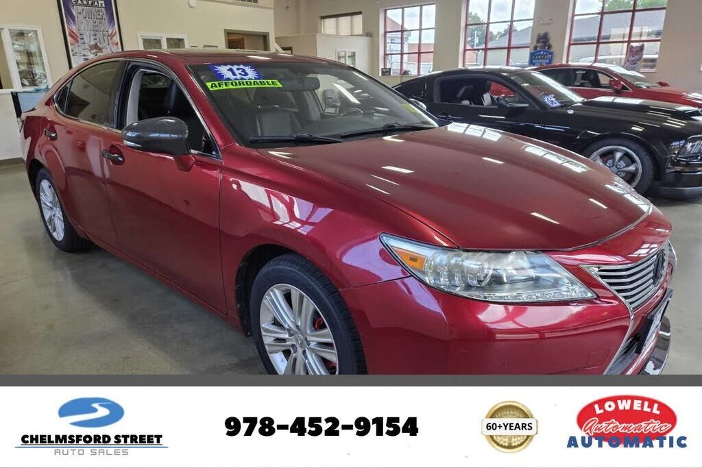 2013 LEXUS ES