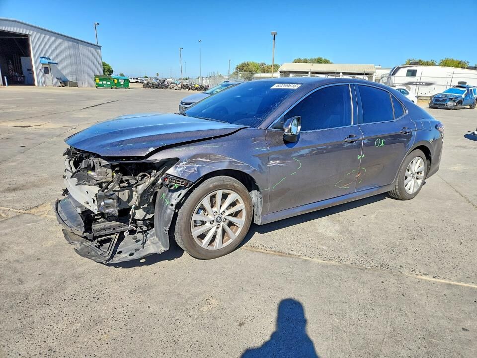 2024 TOYOTA Camry