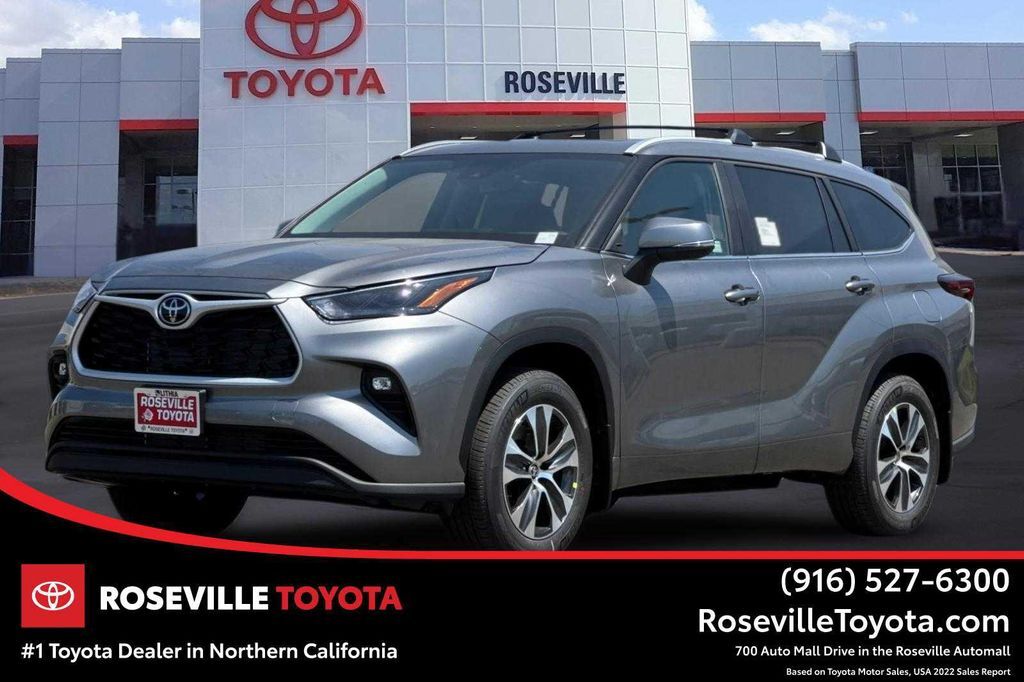 2026 TOYOTA Highlander