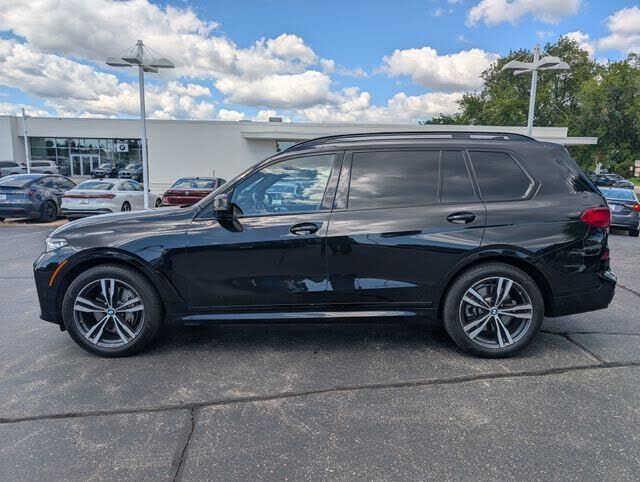 2022 BMW X7