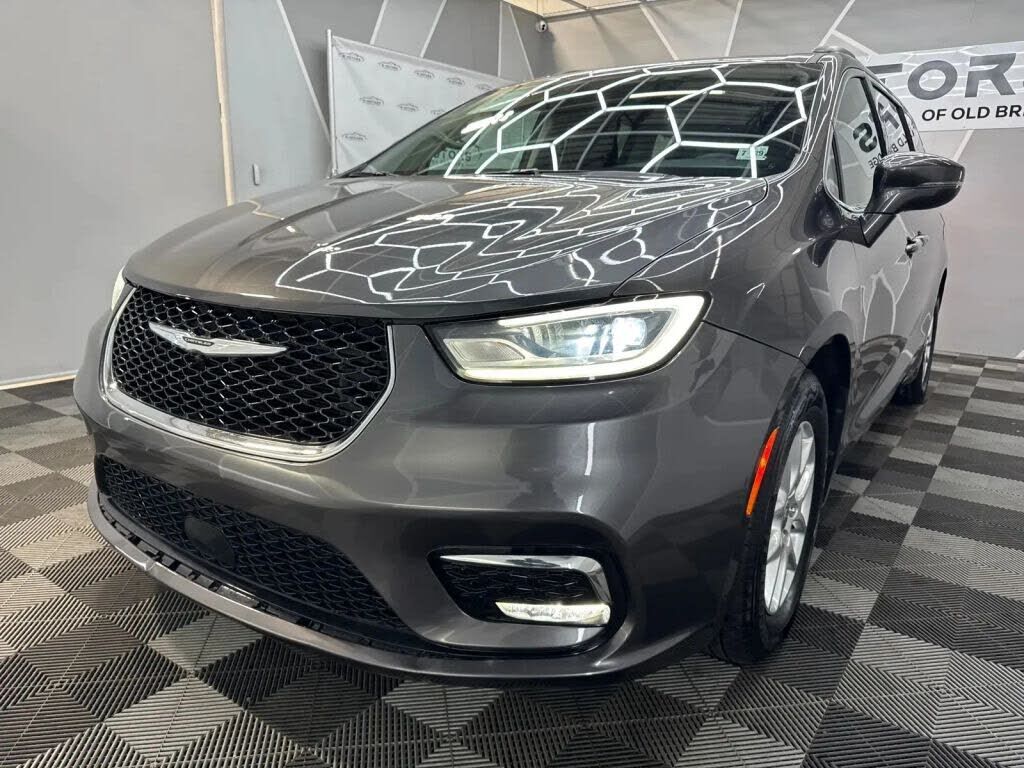 2022 CHRYSLER Pacifica