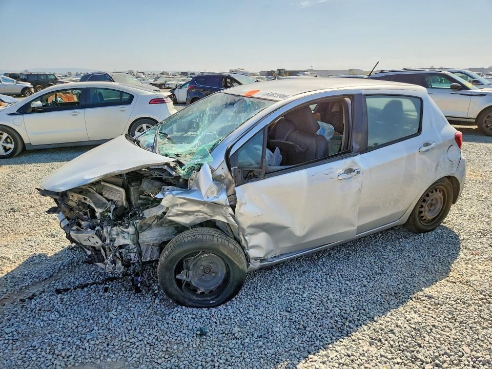 2015 TOYOTA Yaris