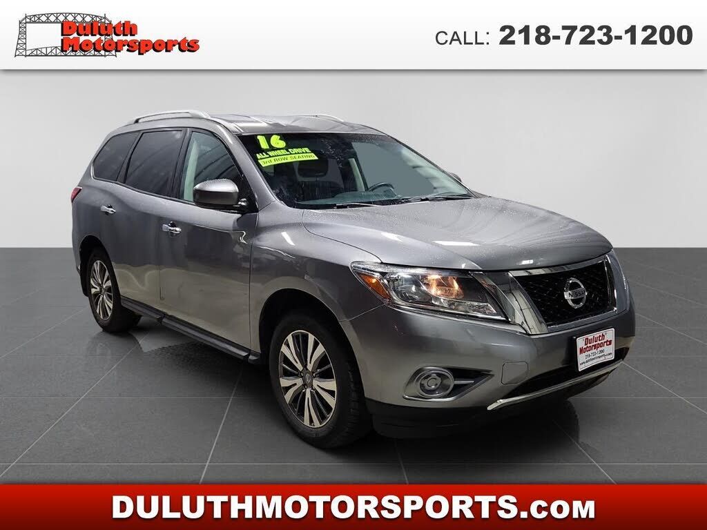 2016 NISSAN Pathfinder
