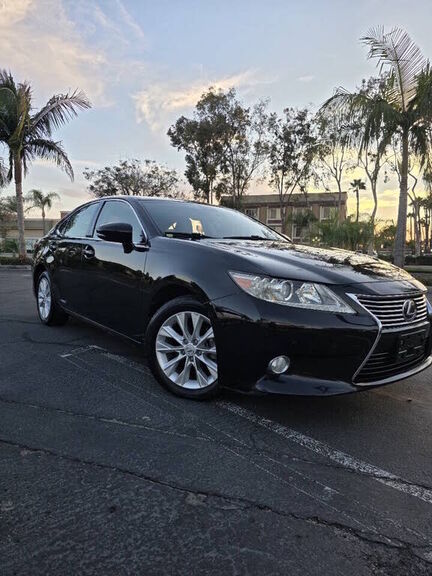 2013 LEXUS ES