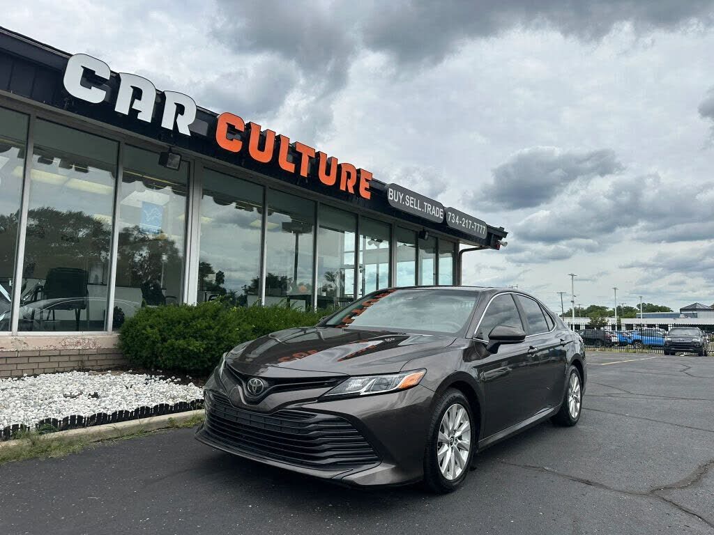 2018 TOYOTA Camry