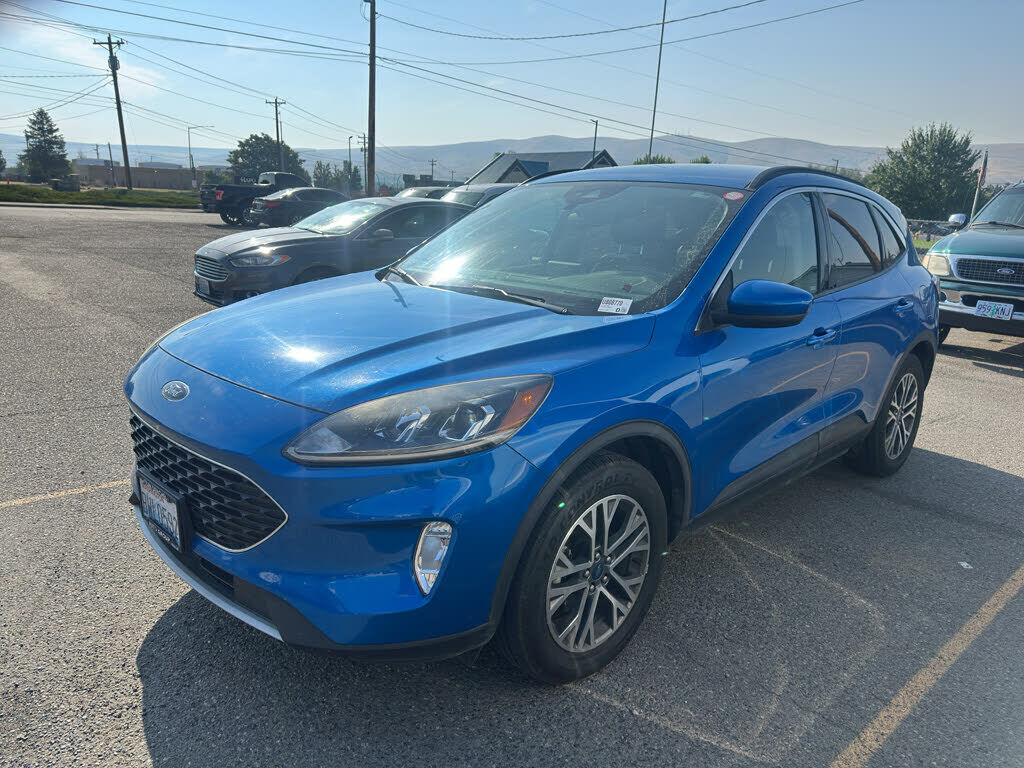 2020 FORD Escape