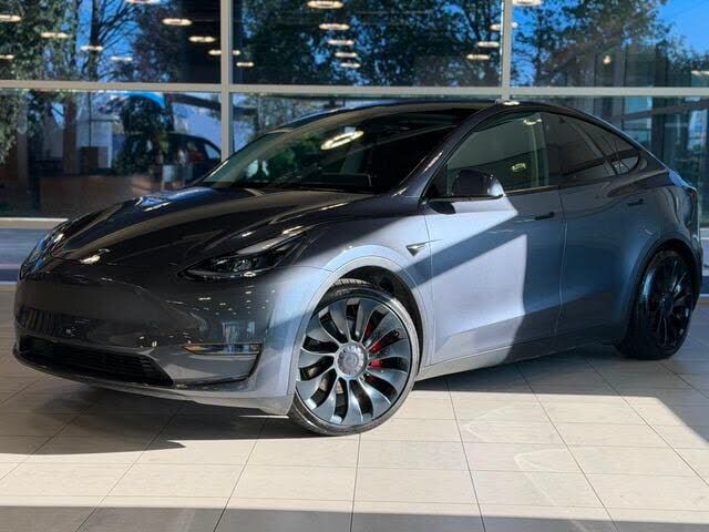 2023 TESLA Model Y