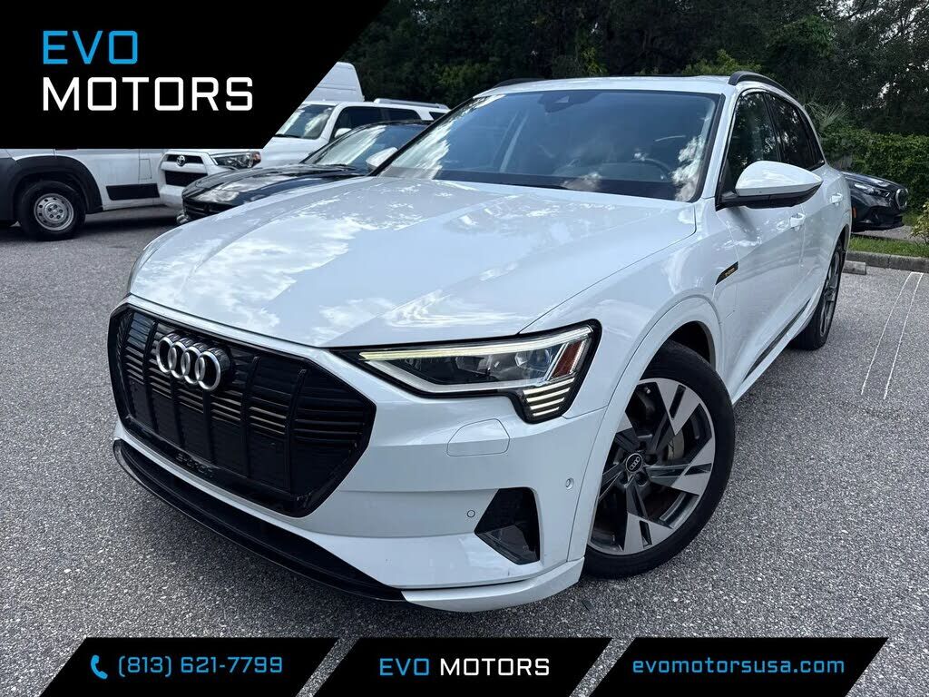 2021 AUDI e-tron