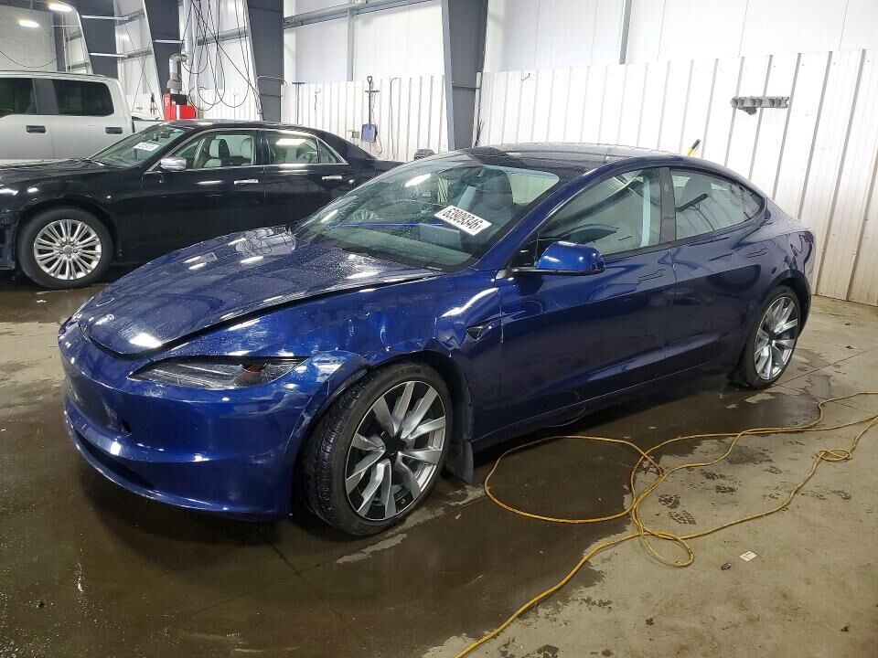2024 TESLA Model 3