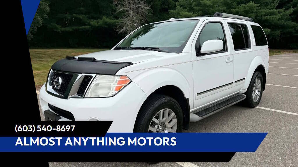 2011 NISSAN Pathfinder