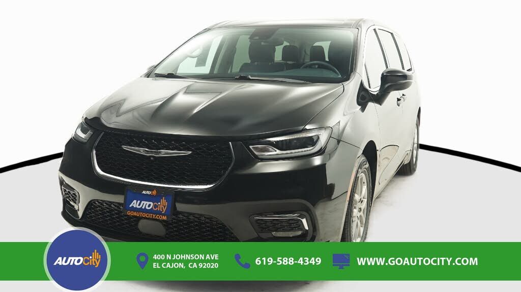 2023 CHRYSLER Pacifica