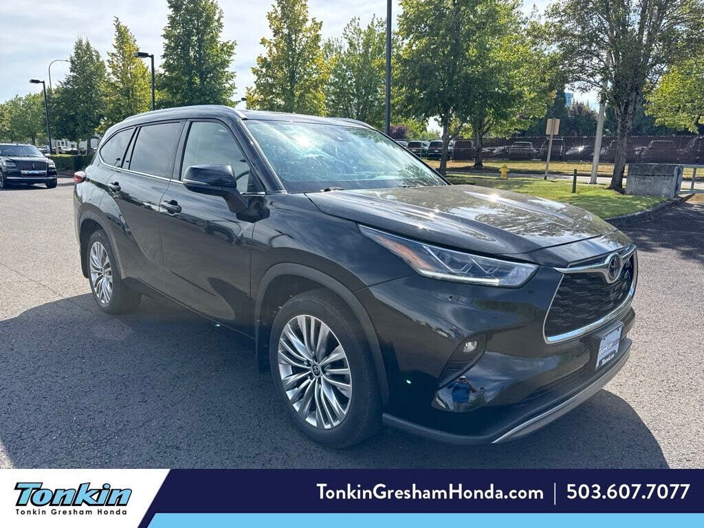 2022 TOYOTA Highlander