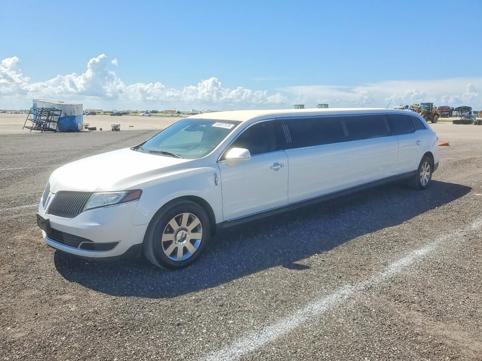 2015 LINCOLN MKT