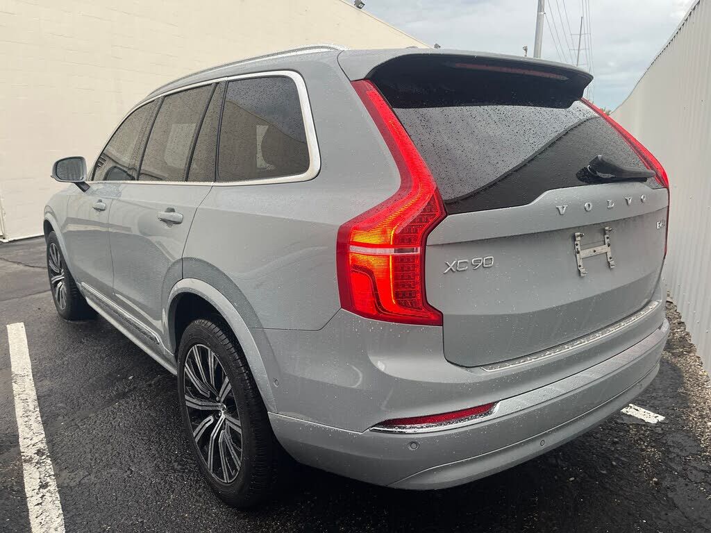 2025 VOLVO XC90