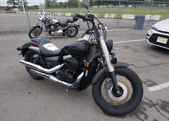 2013 HONDA VT750