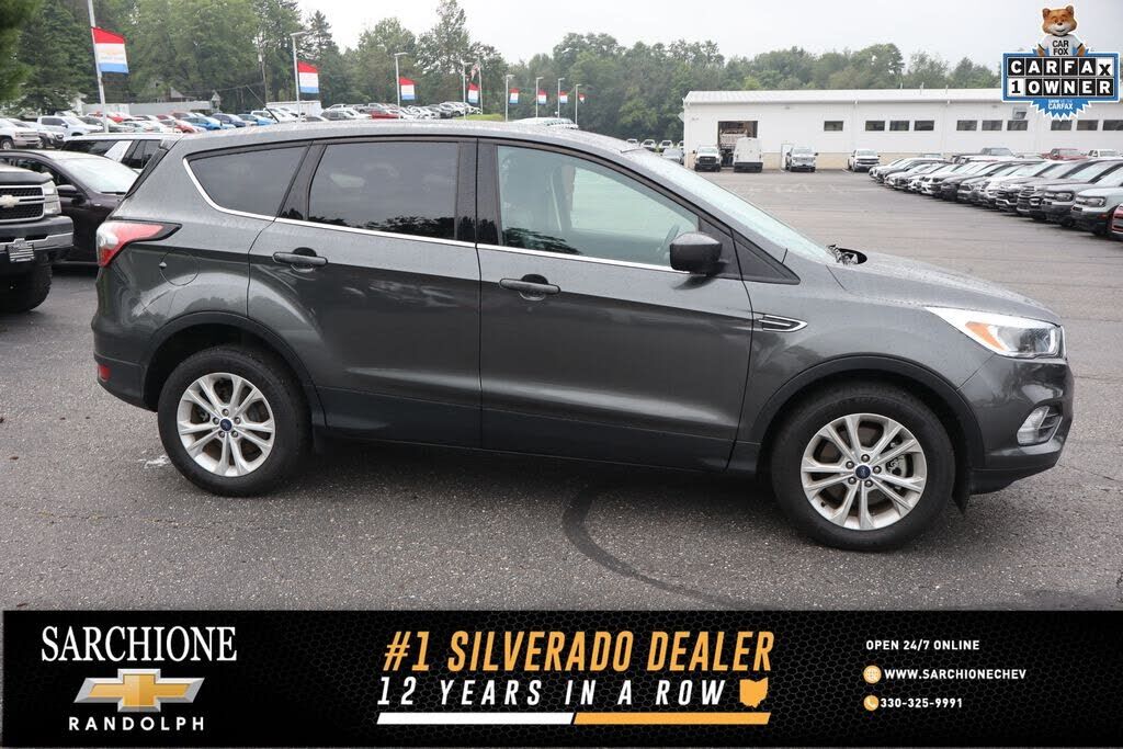 2017 FORD Escape