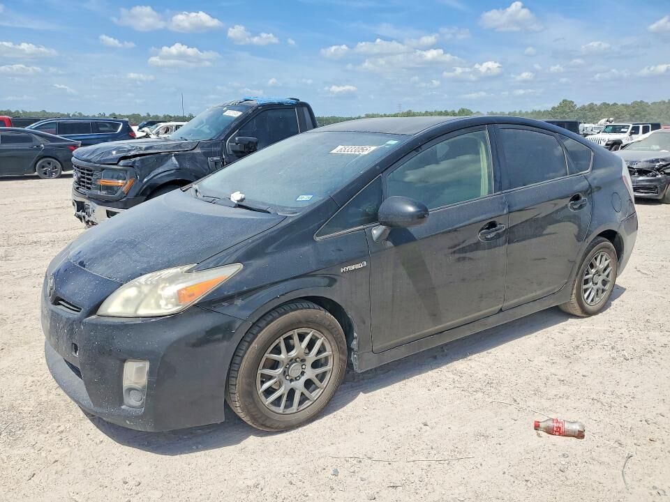 2011 TOYOTA PRIUS