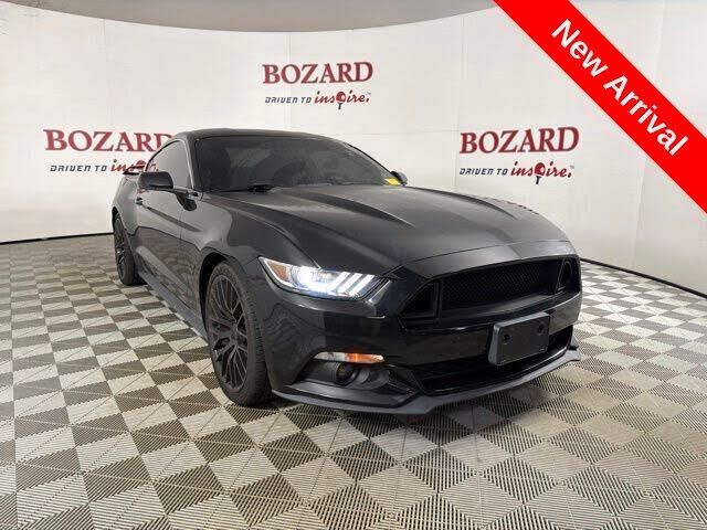 2017 FORD Mustang