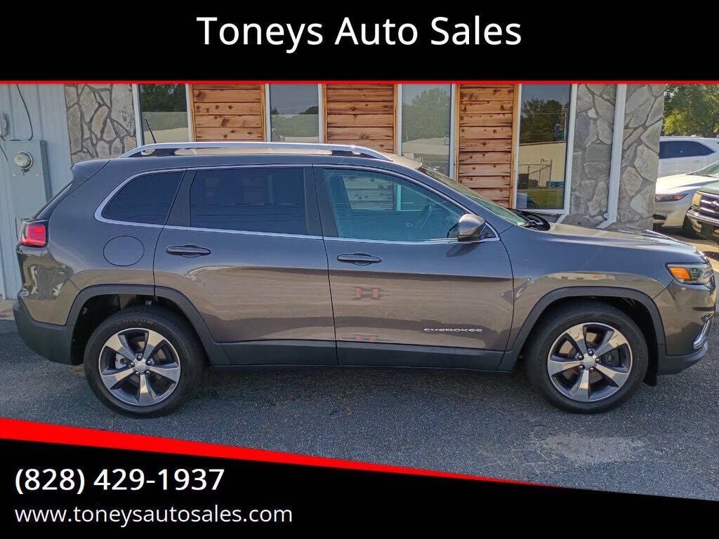 2020 JEEP Cherokee