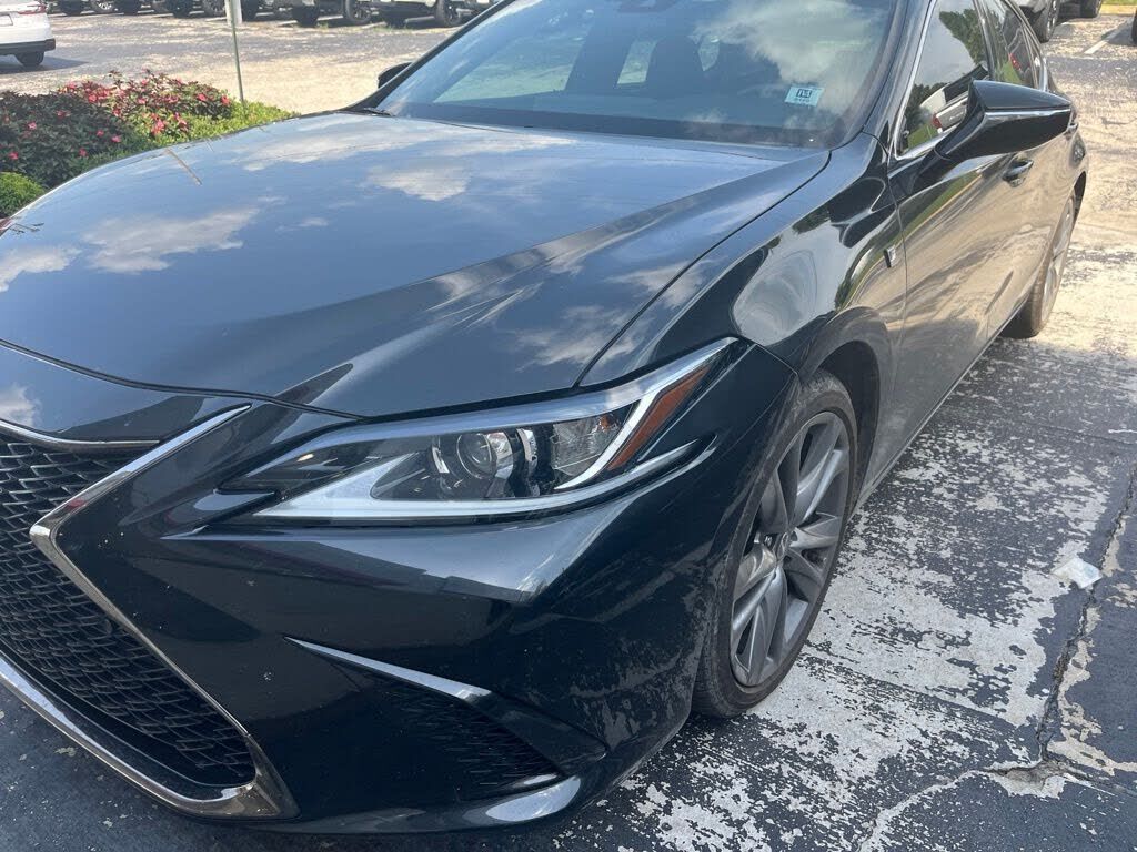 2020 LEXUS ES