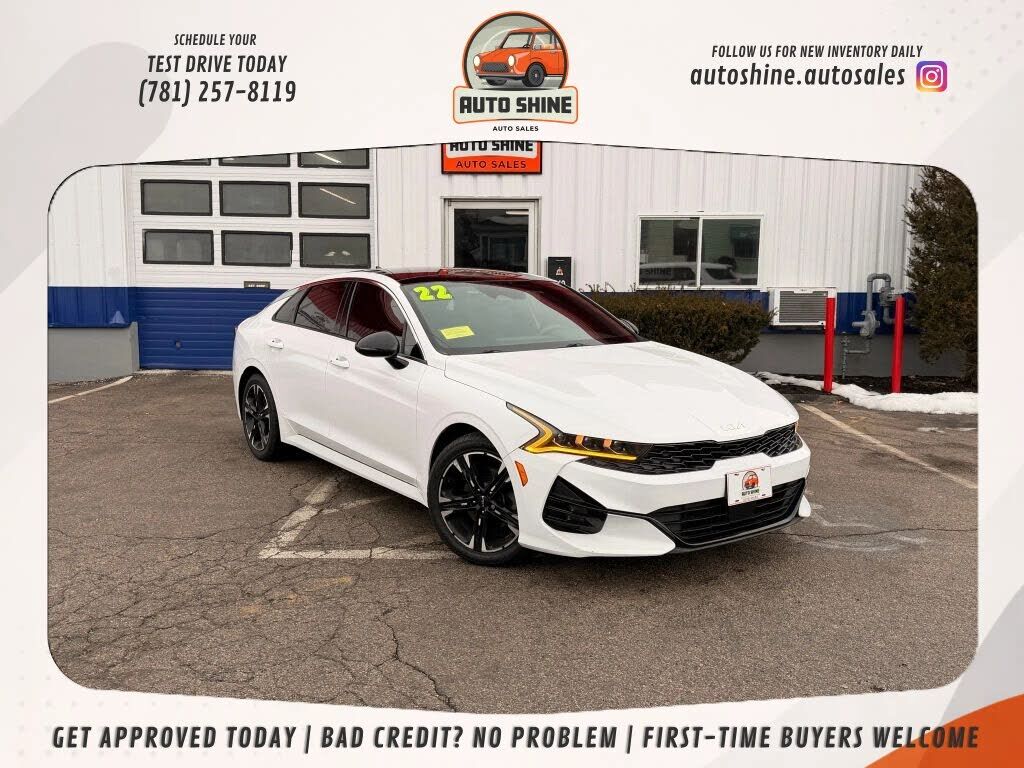 2022 KIA K5