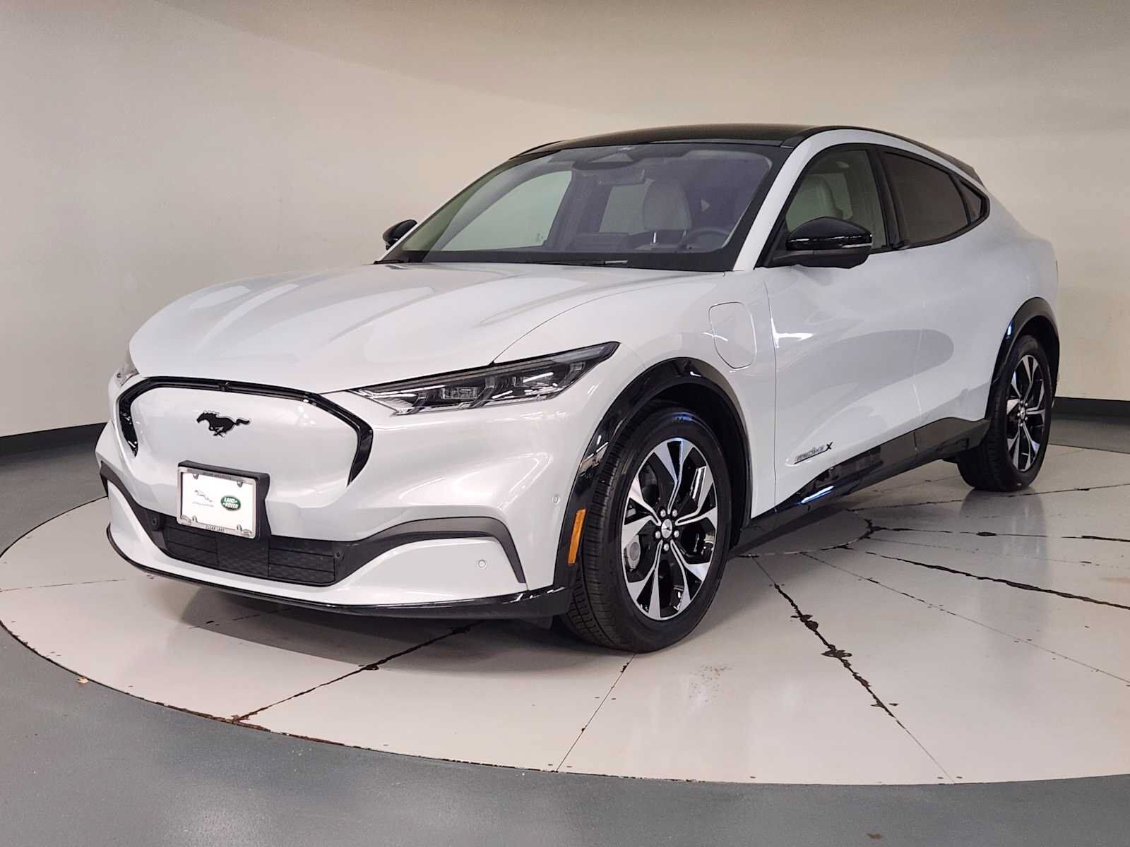 2022 FORD Mach-E