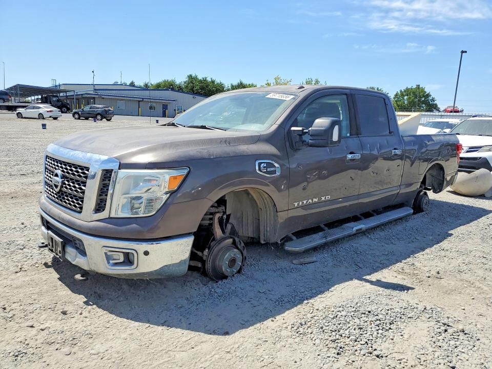 2016 NISSAN Titan