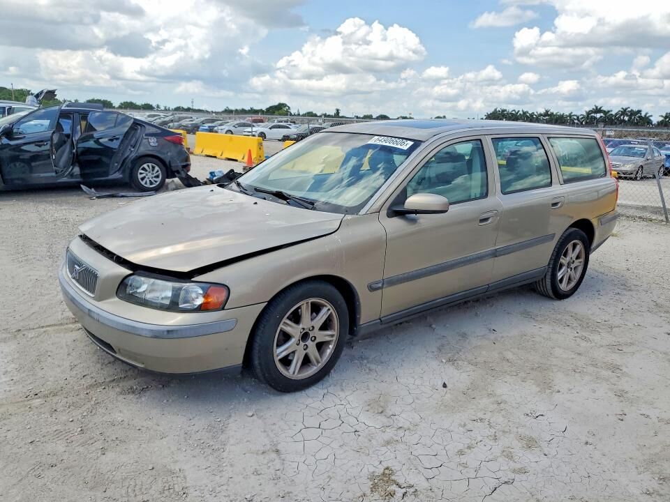 2004 VOLVO V70