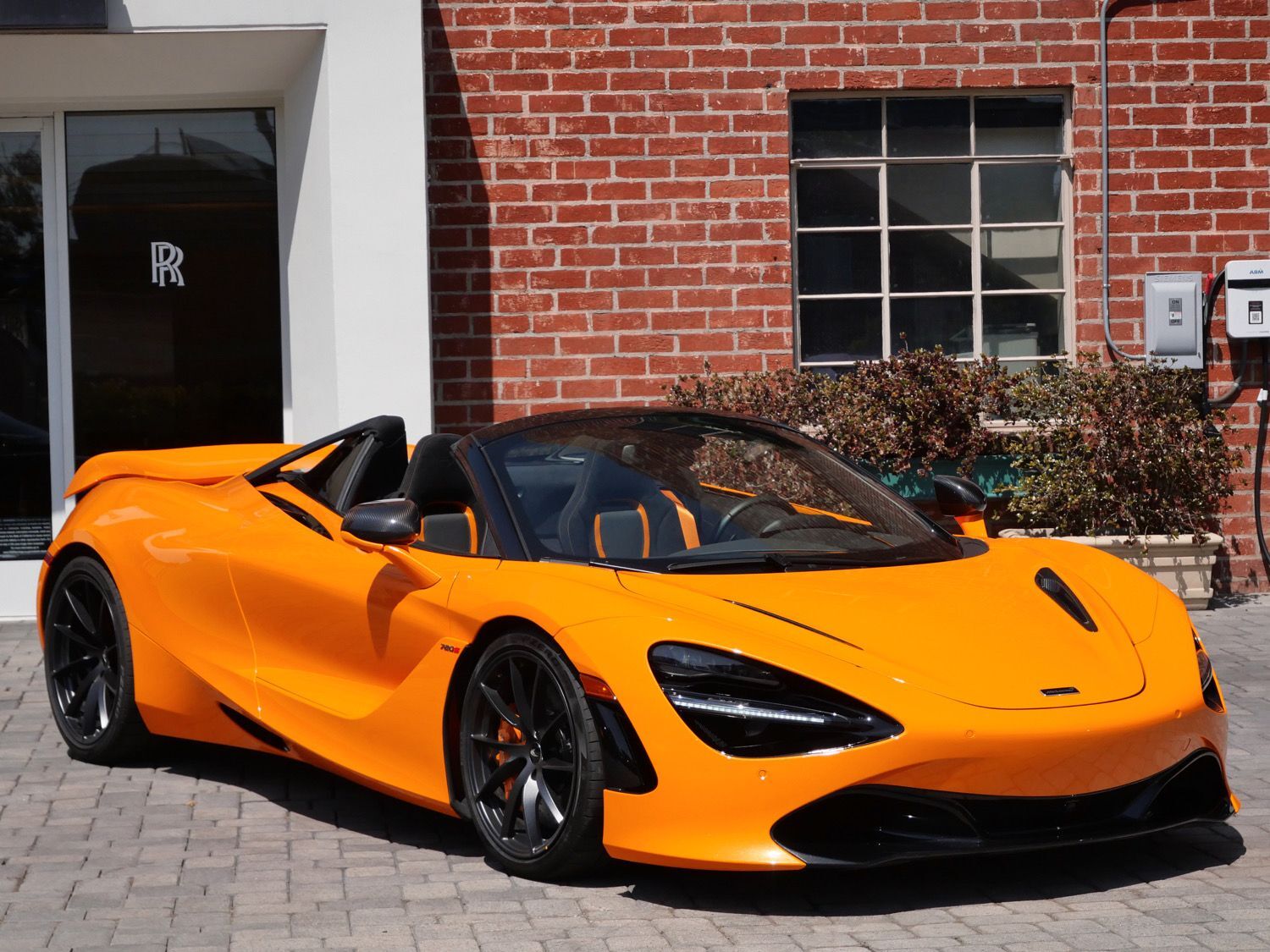 2023 MCLAREN 720S
