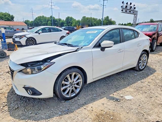 2016 MAZDA Mazda3