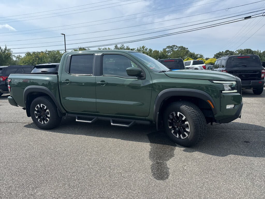 2024 NISSAN Frontier