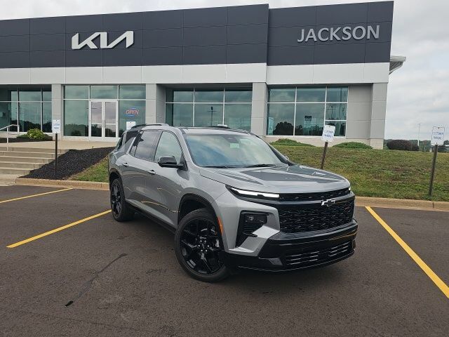 2024 CHEVROLET Traverse