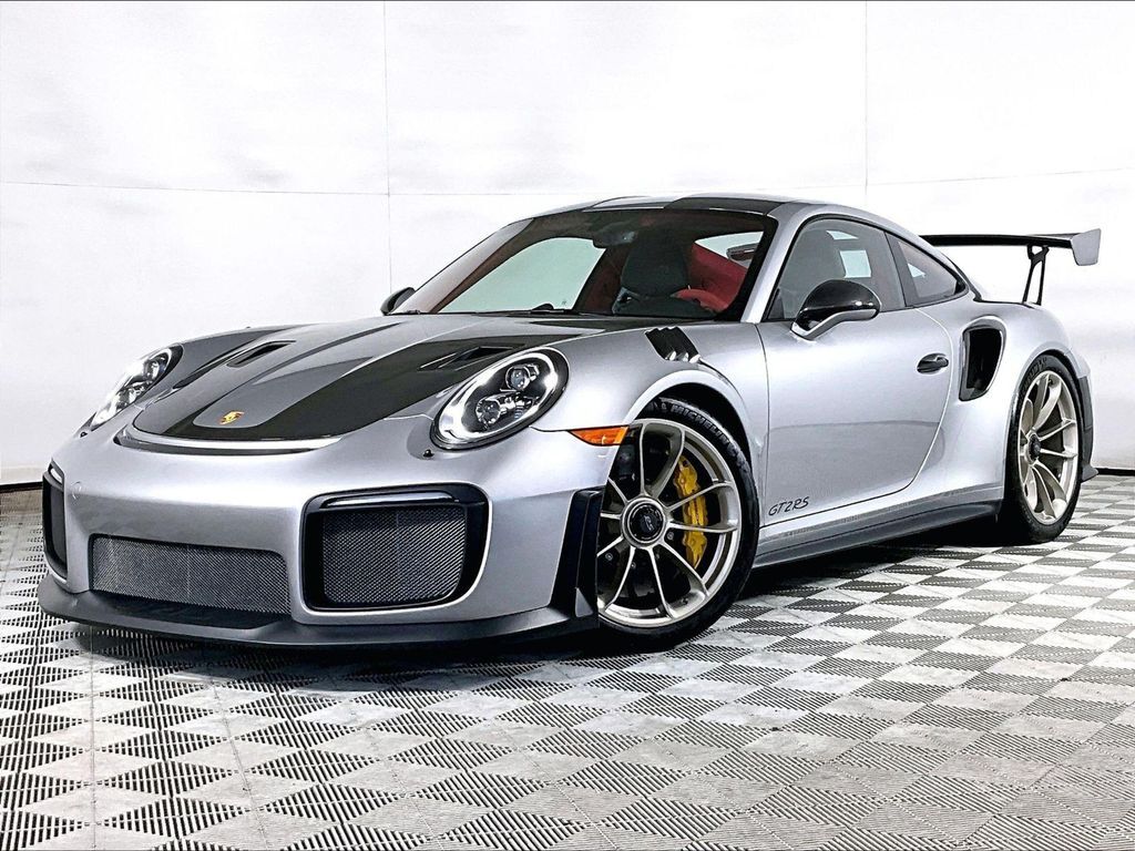 2018 PORSCHE 911