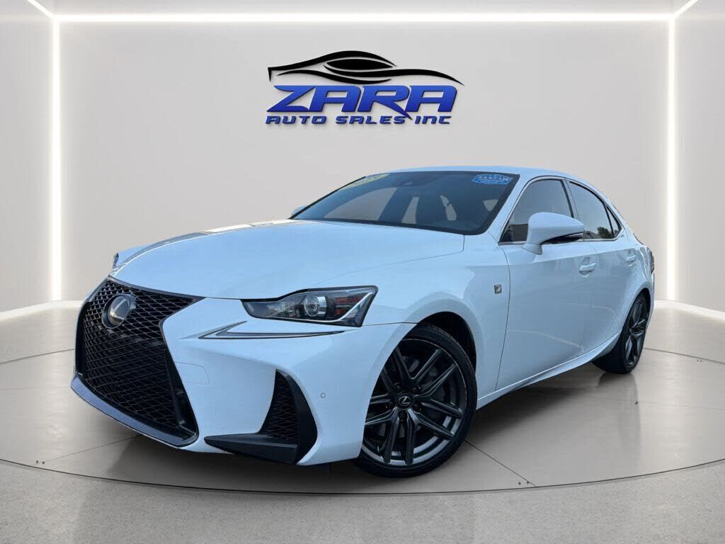 2019 LEXUS IS