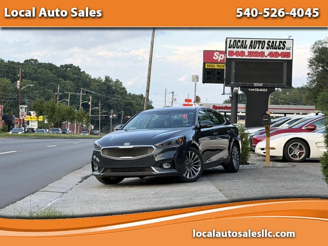 2017 KIA Cadenza
