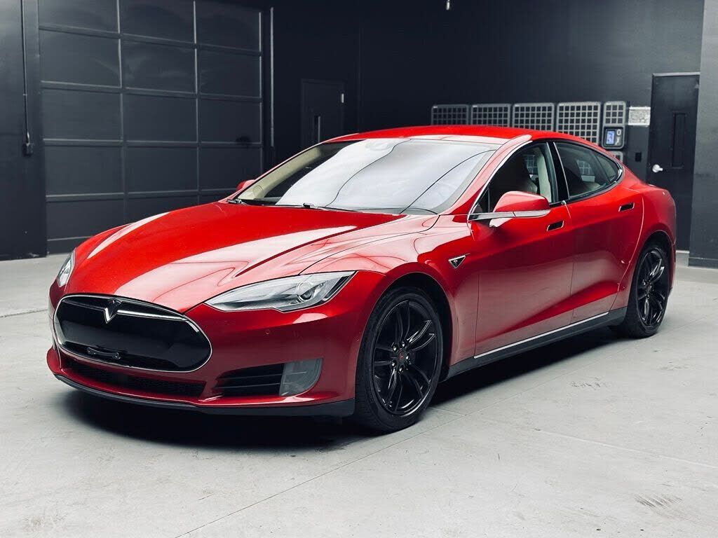 2016 TESLA Model S