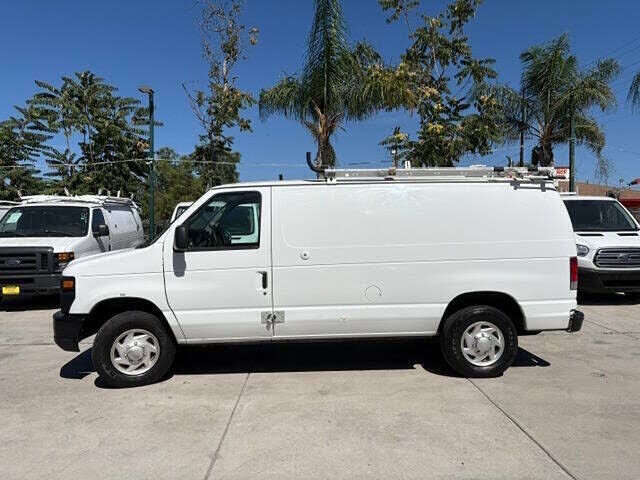 2009 FORD E-250