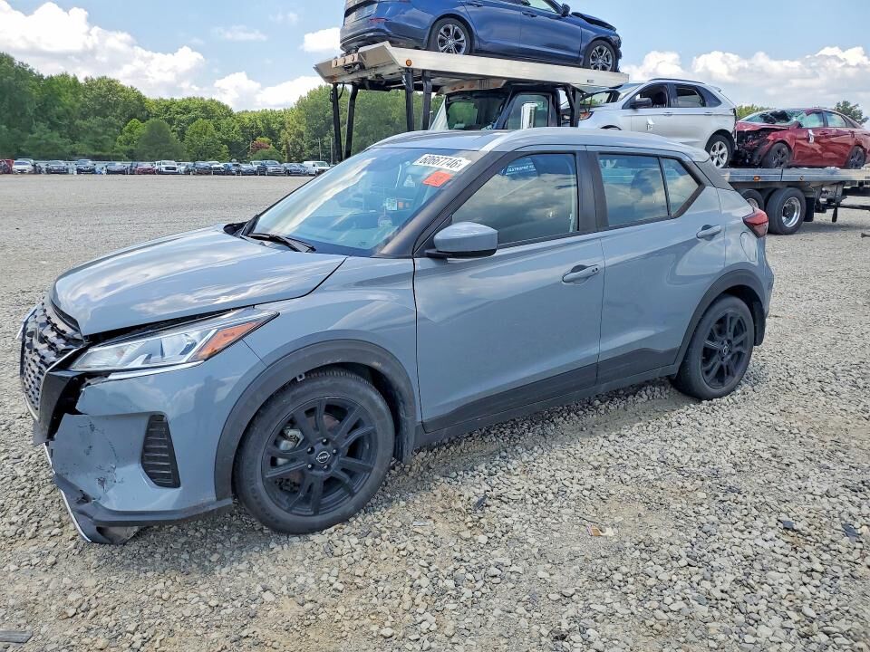 2024 NISSAN Kicks