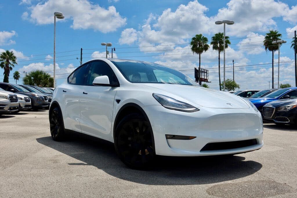 2021 TESLA Model Y