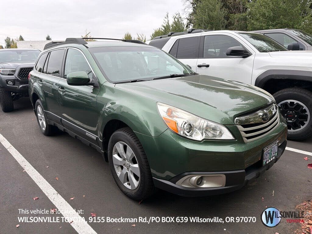 2012 SUBARU Outback