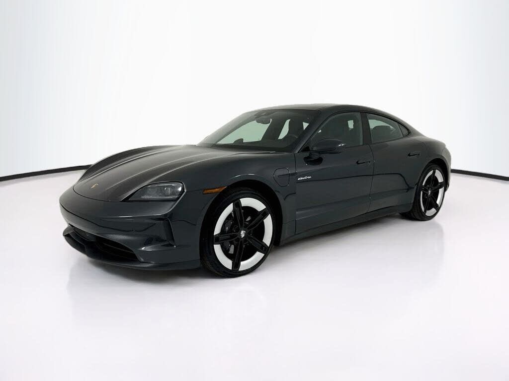 2025 PORSCHE Taycan