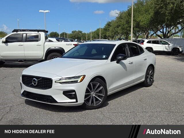 2021 VOLVO S60
