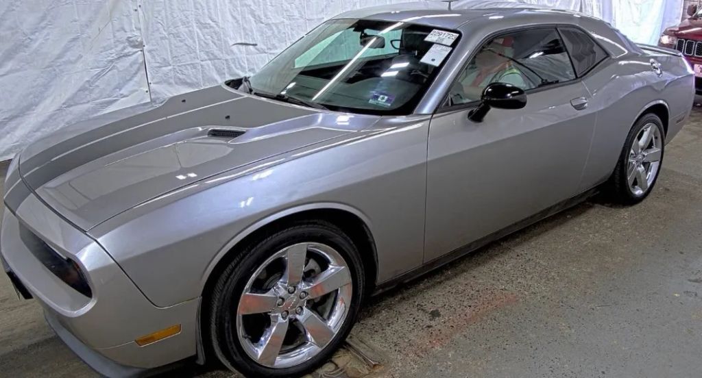 2011 DODGE Challenger
