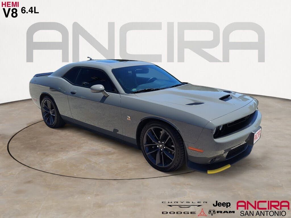 2019 DODGE Challenger