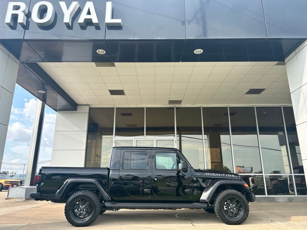 2025 JEEP Gladiator