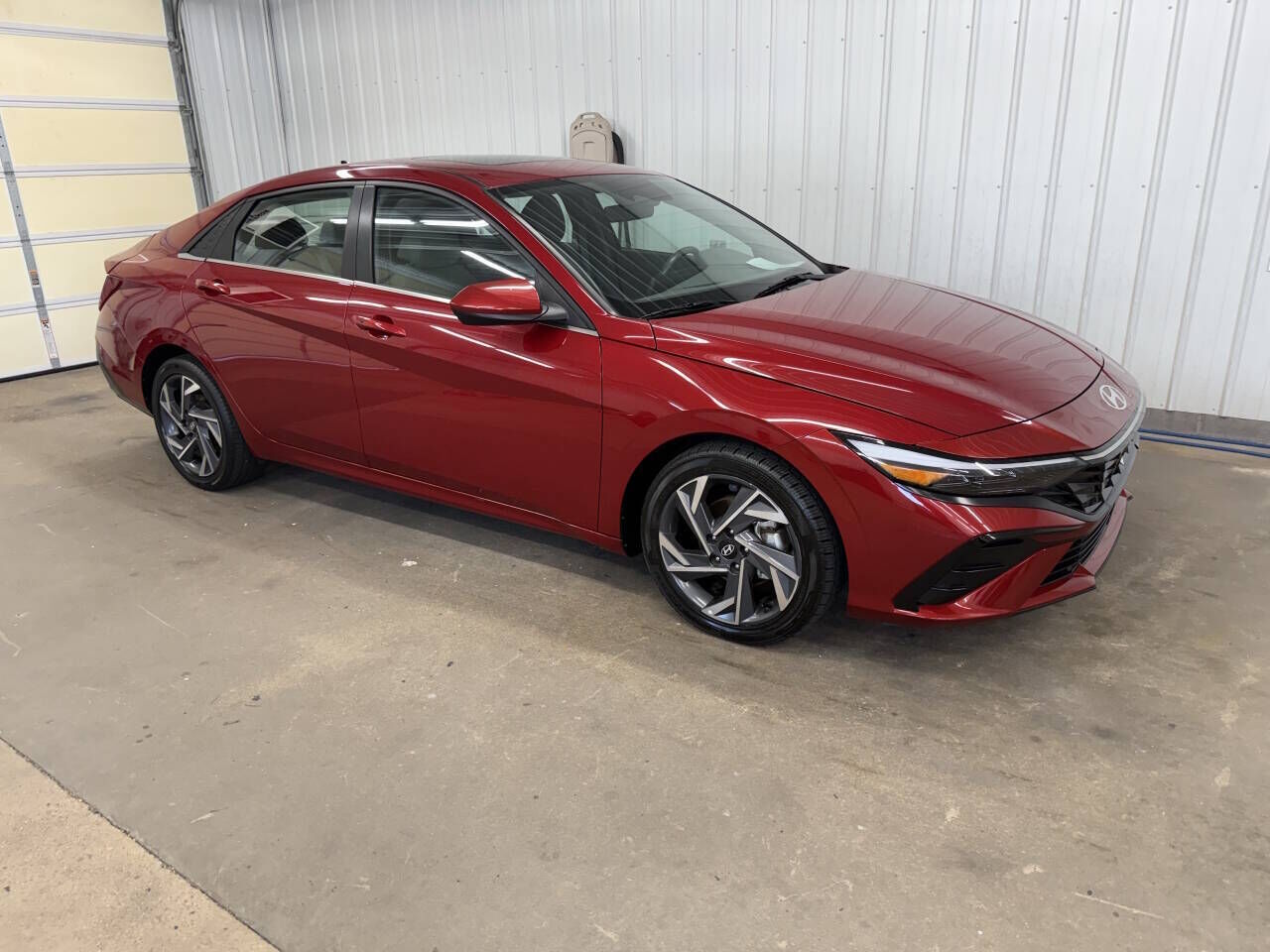 2025 HYUNDAI Elantra