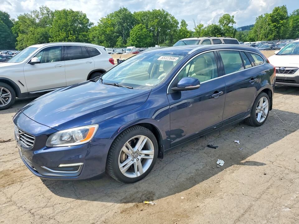 2015 VOLVO V60