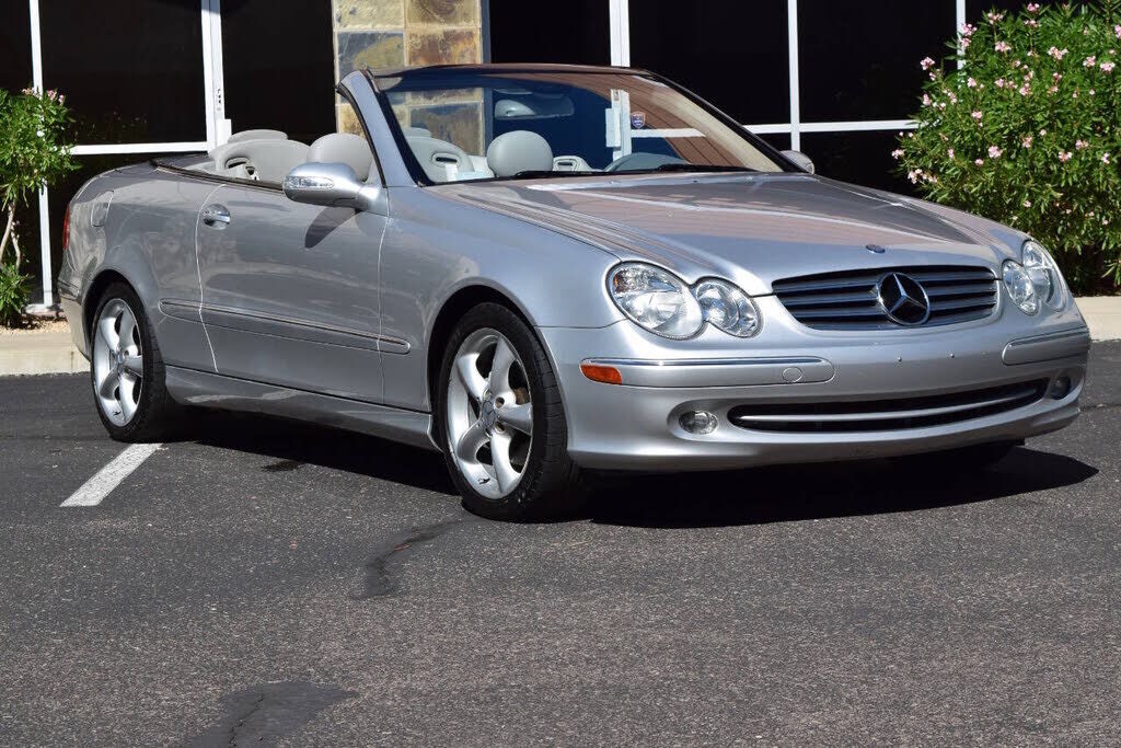 2005 MERCEDES-BENZ CLK-Class