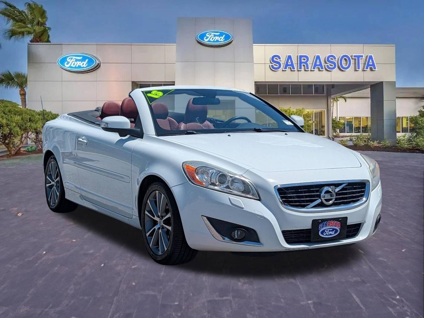 2013 VOLVO C70
